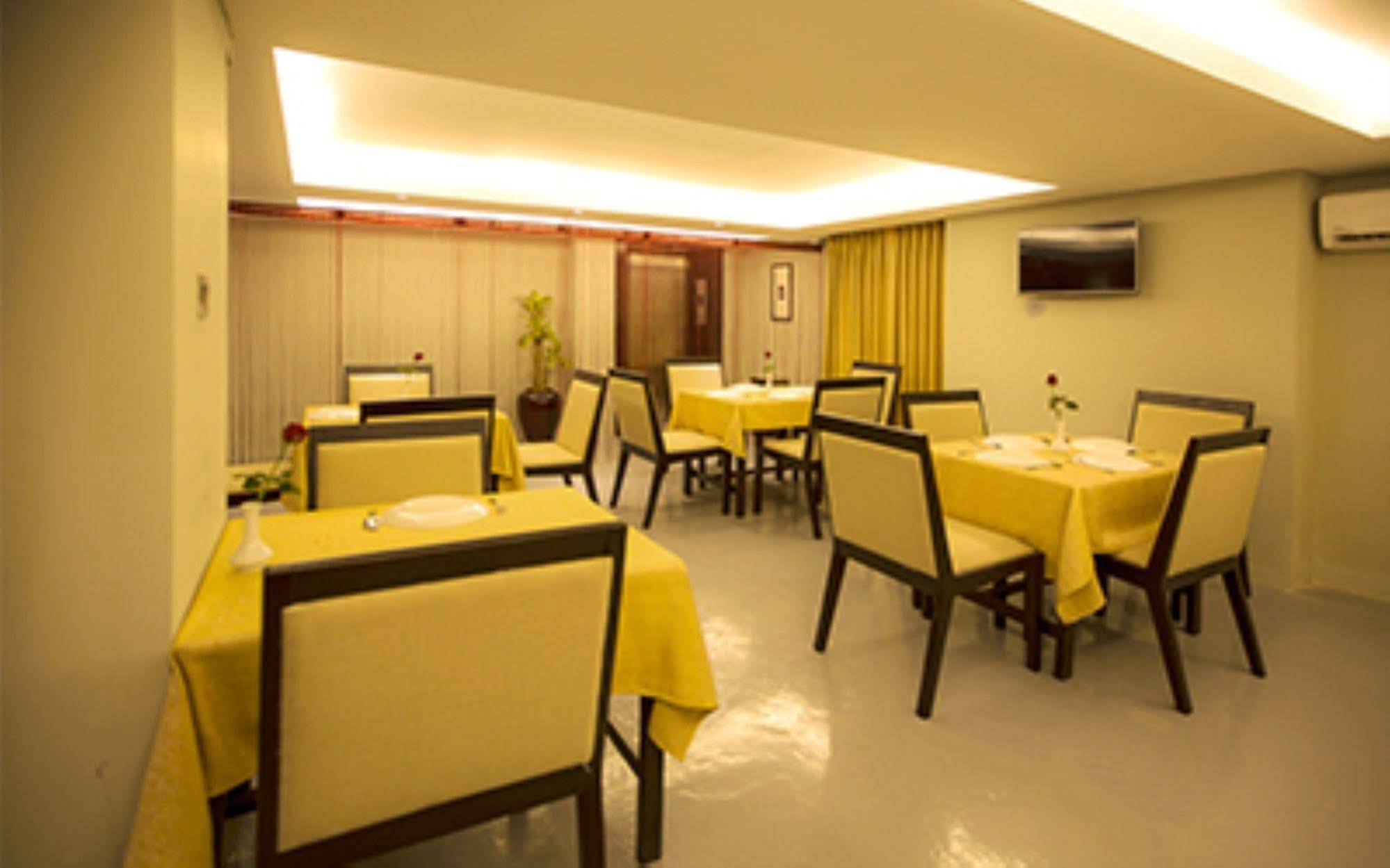 Shwe Pyi San Yar Hotel Yangon Ngoại thất bức ảnh